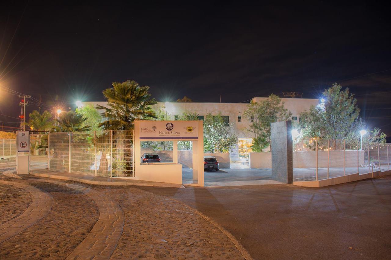 Hotel Siena Penjamo Exterior photo